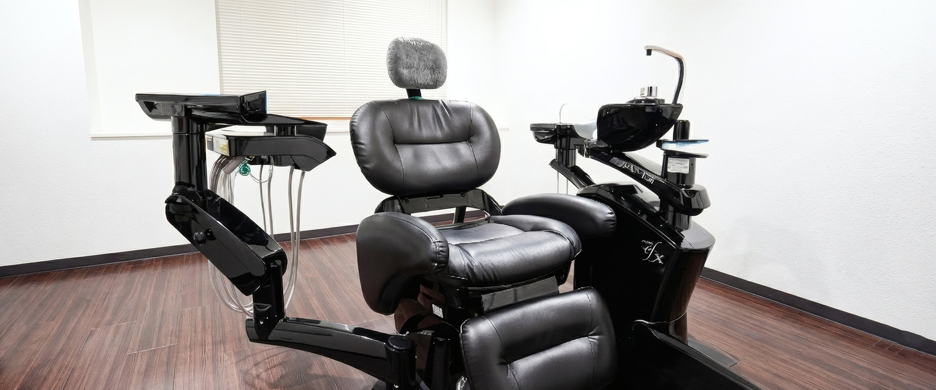 翼歯科口腔クリニックの診察室